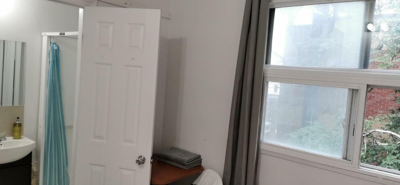 Monthly University Apartment-Elizabeth Toronto Buitenkant foto